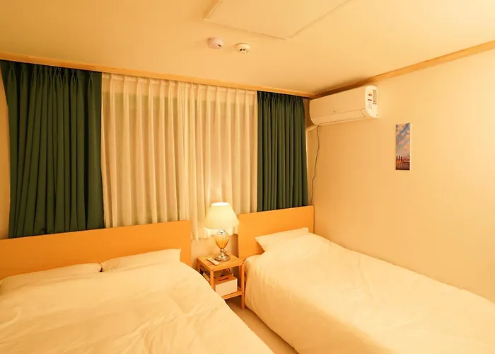 Villa K-beauty Salon Stay, 5-min Walk To Yeonsinnae Station, Gtx-a 5 Min To Station, Gyeongbokgung, Hongdae, 명동, Bukhansan & Goyang Sports Complex, Sleeps 5 *