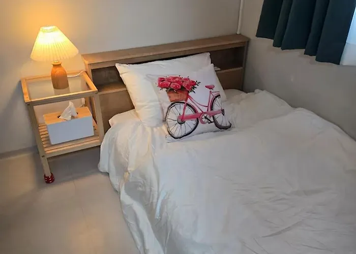 K-beauty Salon Stay, 5-min Walk To Yeonsinnae Station, Gtx-a 5 Min To Station, Gyeongbokgung, Hongdae, 명동, Bukhansan & Goyang Sports Complex, Sleeps 5