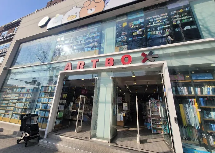 Villa K-beauty Salon Stay, 5-min Walk To Yeonsinnae Station, Gtx-a 5 Min To Station, Gyeongbokgung, Hongdae, 명동, Bukhansan & Goyang Sports Complex, Sleeps 5