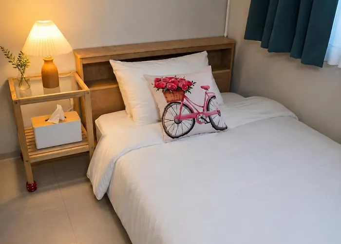 K-beauty Salon Stay, 5-min Walk To Yeonsinnae Station, Gtx-a 5 Min To Station, Gyeongbokgung, Hongdae, 명동, Bukhansan & Goyang Sports Complex, Sleeps 5 Séoul